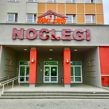 Sami Swoi Kutno Hostel Exterior foto